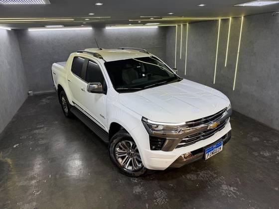 CHEVROLET S10 2.8 16V TURBO DIESEL HIGH COUNTRY CD 4X4 AUTOMÁTICO CHEVROLET S10 2.8 16V TURBO DIESEL HIGH COUNTRY CD 4X4 AUTOMÁTICO